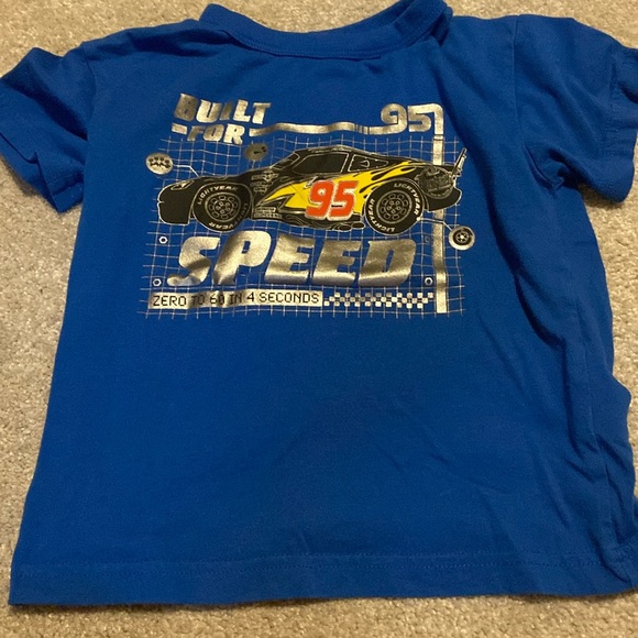 Toddler size 4 Joe Fresh Pixar McQueen tshirt - Picture 1 of 3